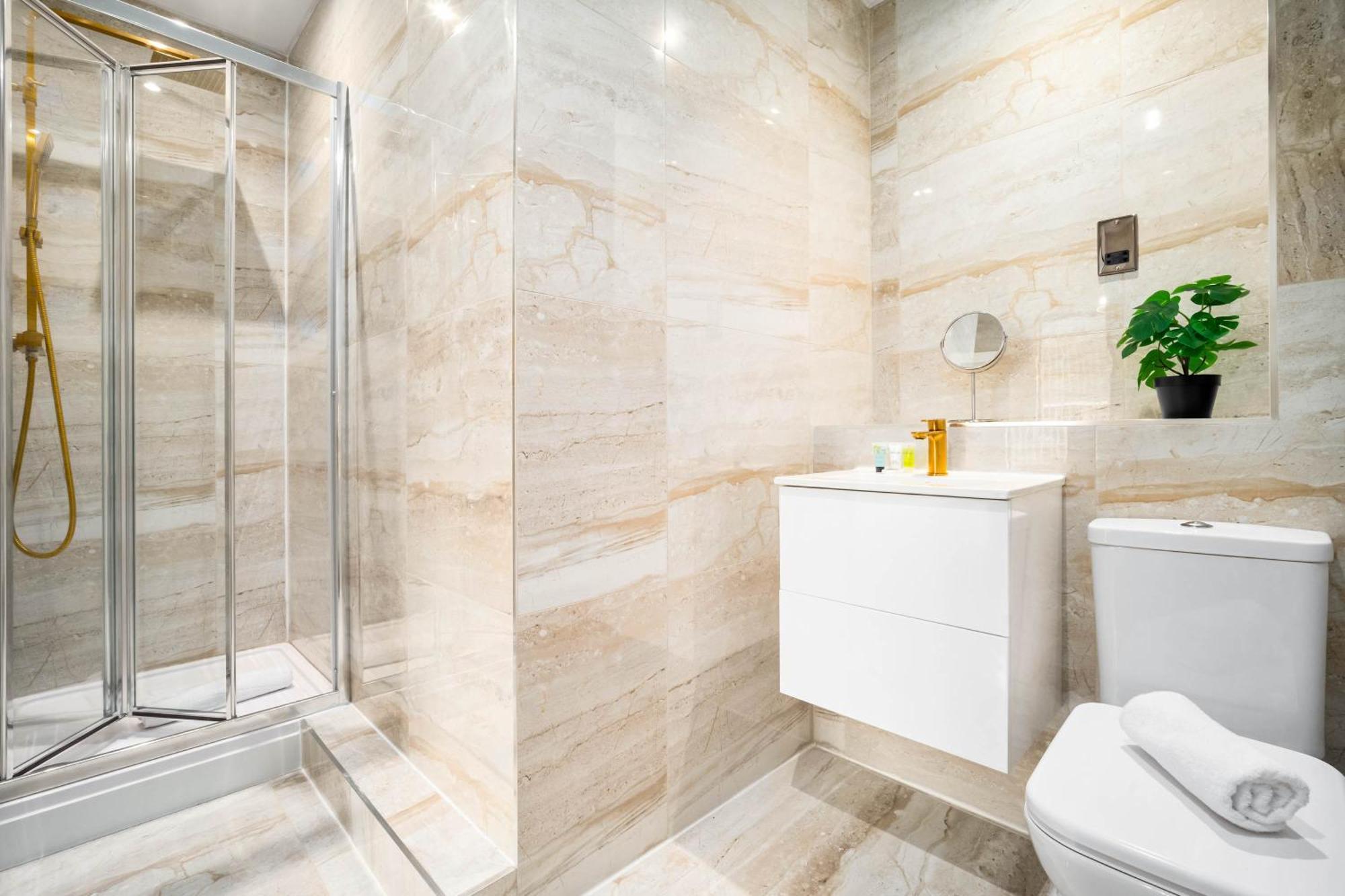 Brand New Luxury Apartment - 2 Bedroom - City Centre - Jq - Wifi - Netflix - 10Ah Birmingham Eksteriør billede